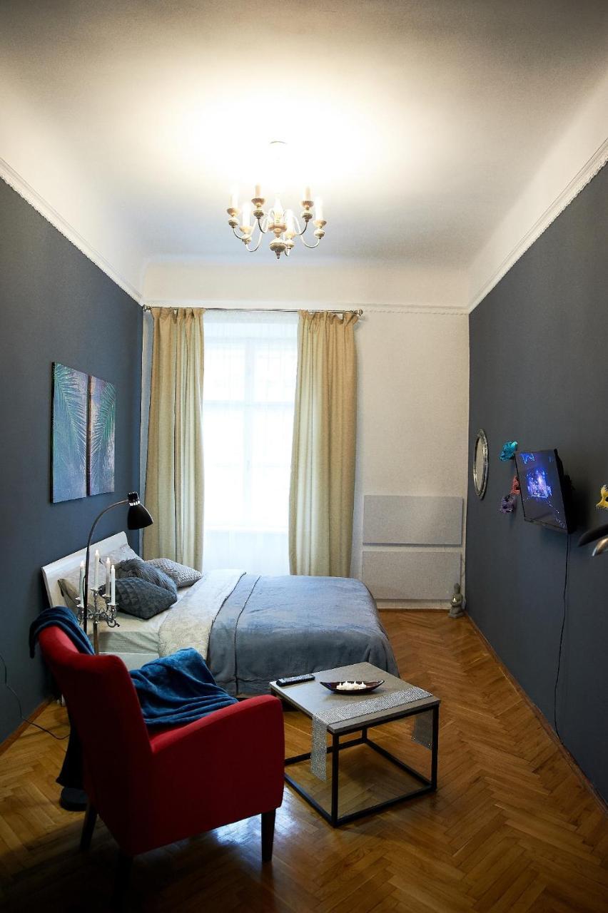 Stylish Apartments In The Center Lviv Ngoại thất bức ảnh