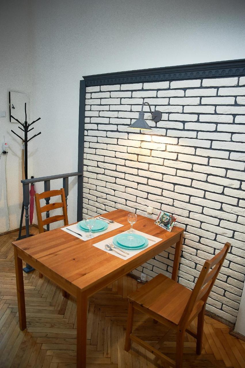 Stylish Apartments In The Center Lviv Ngoại thất bức ảnh