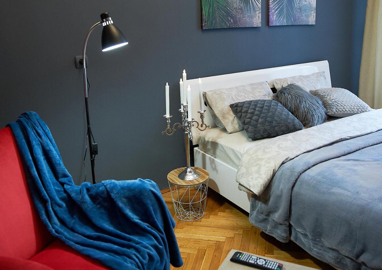Stylish Apartments In The Center Lviv Ngoại thất bức ảnh